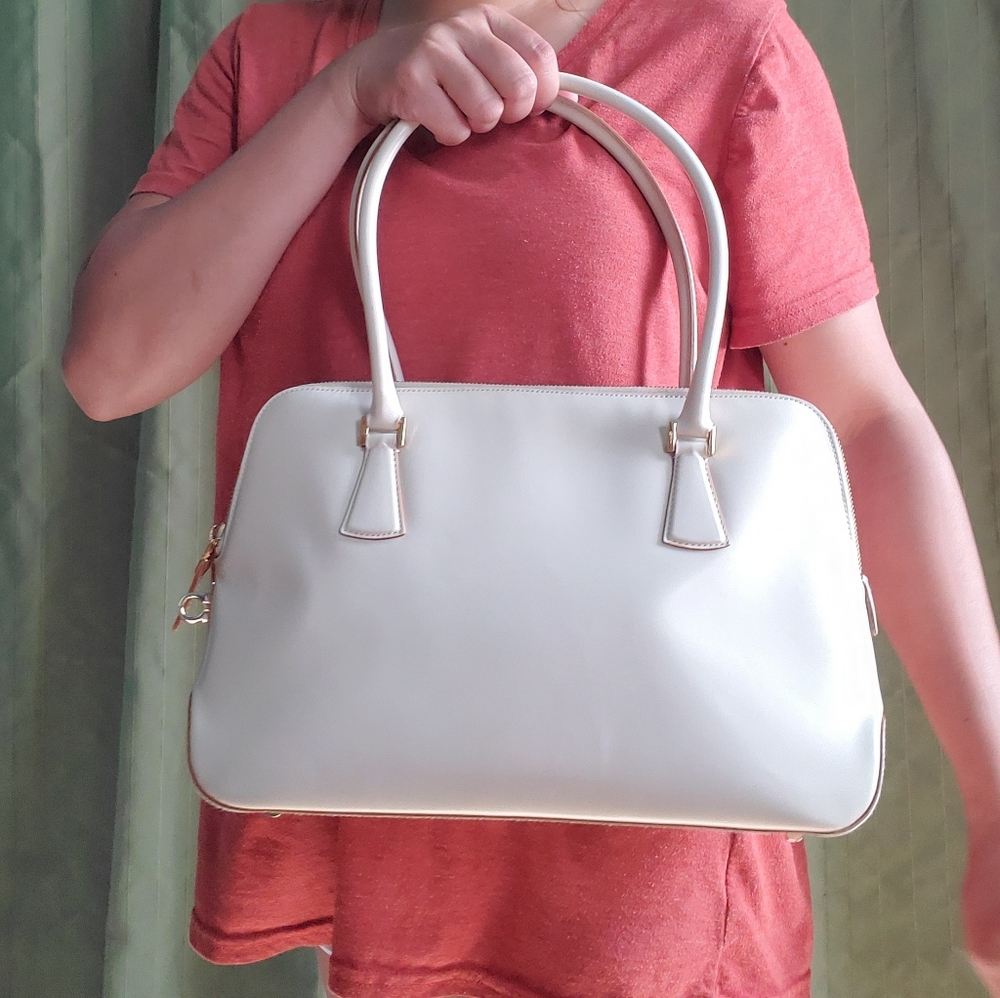 Salvatore Ferragamo Tote/Handbag - Picture 14 of 15